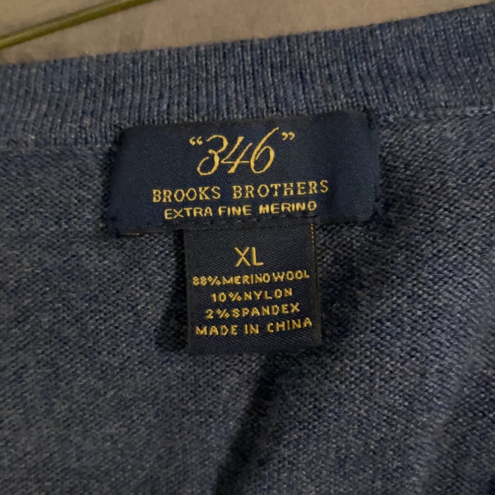Brooks Brothers “346” Merino Wool V-Neck Sweater - Picture 3 of 4
